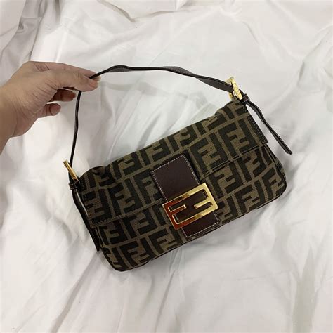 fendi baguette vintage bag